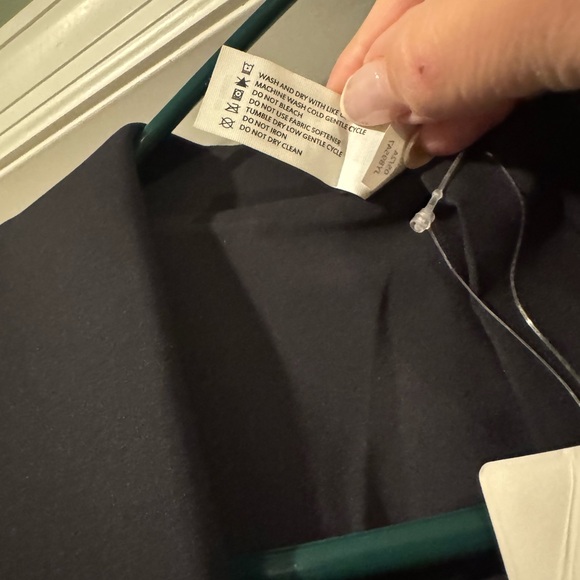 Yogalicious navy blueish/black blazer. Size small nwt - Picture 6 of 11